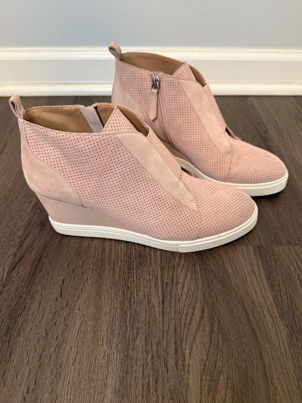 Linea Paolo Felicia Pink Suede Perforated Wedge Sneaker Booties Size 8.5